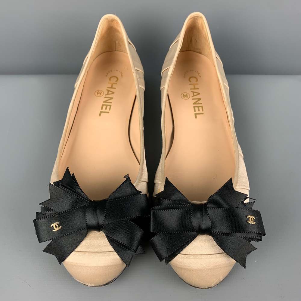 CHANEL Beige Silk Pleated Flats